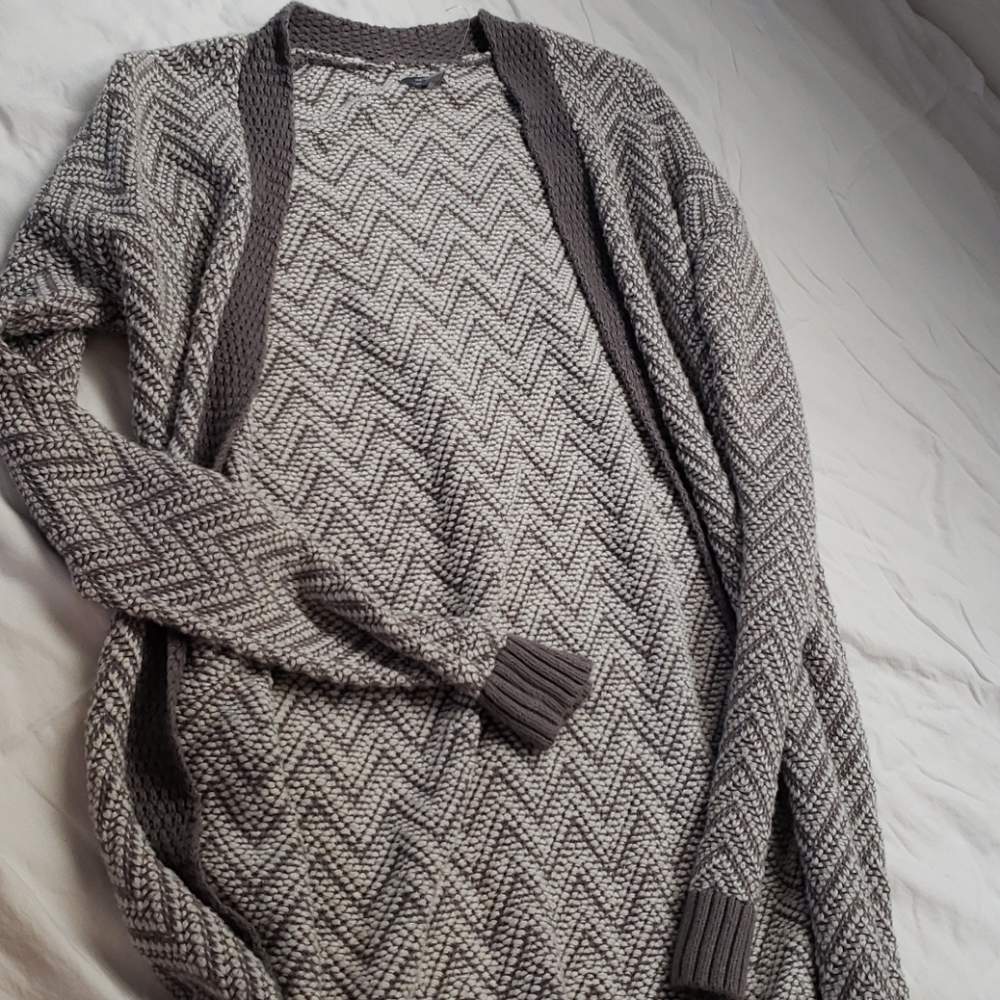 Gray long oversized sweater throw